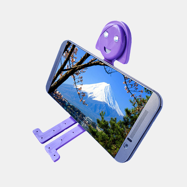 The Bendy Woman Phone Stand Makes Traveling Easier