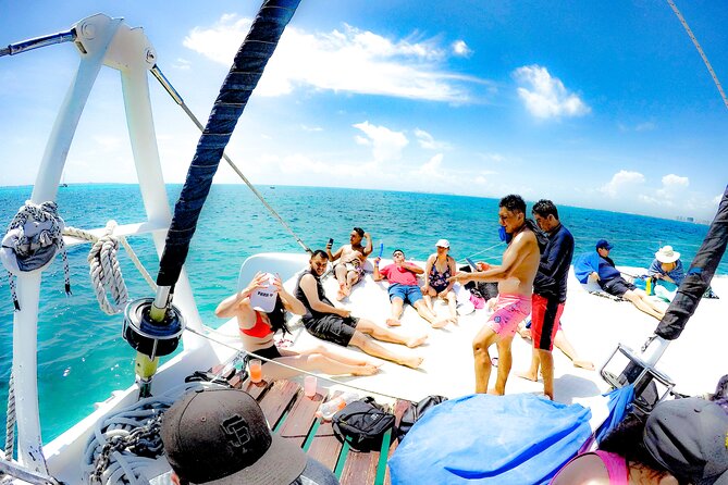 The Catamaran Tour in Isla Mujeres That You Need to Take While in Cancun